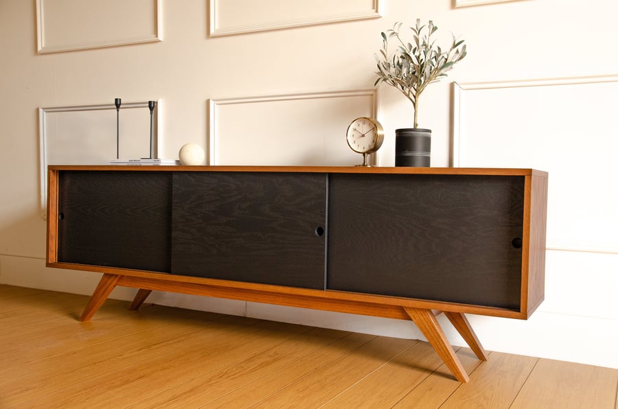 Black Oak Mid Century Elegant TV Console Record Player Stand