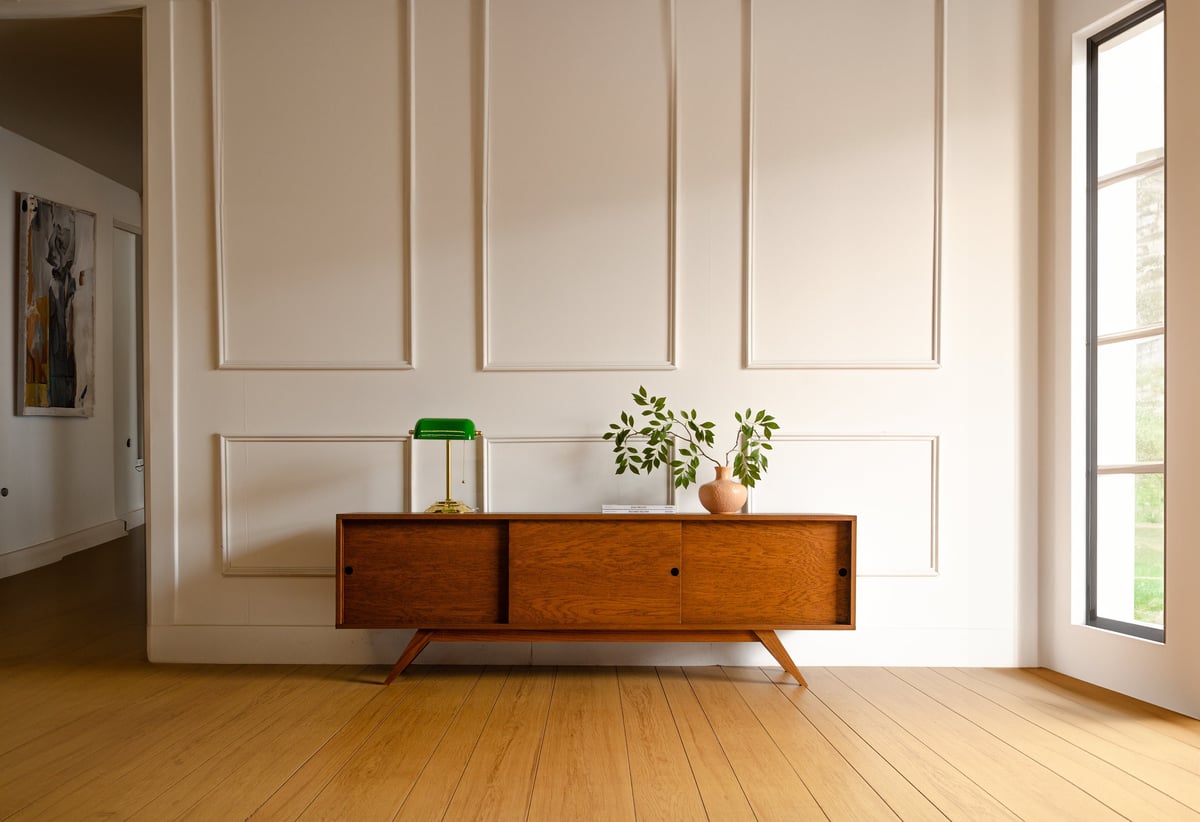 Red Oak Mid Century Modern TV Stand Media Console Record Player Vinyl Storage
