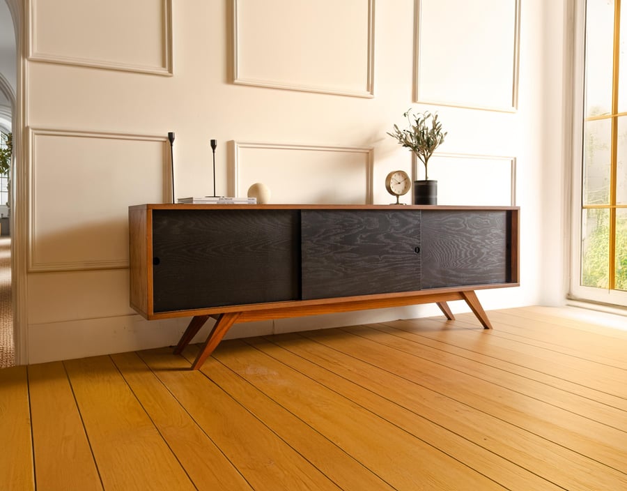 Black Oak Mid Century Elegant TV Console Record Player Stand