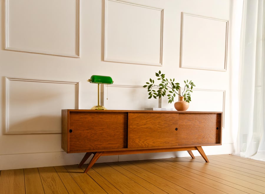 Red Oak Mid Century Modern TV Stand Media Console Record Player Vinyl Storage